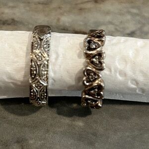 Two sterling Silver diamond heart ring and band sz 8 1/20cttw breathtaking
